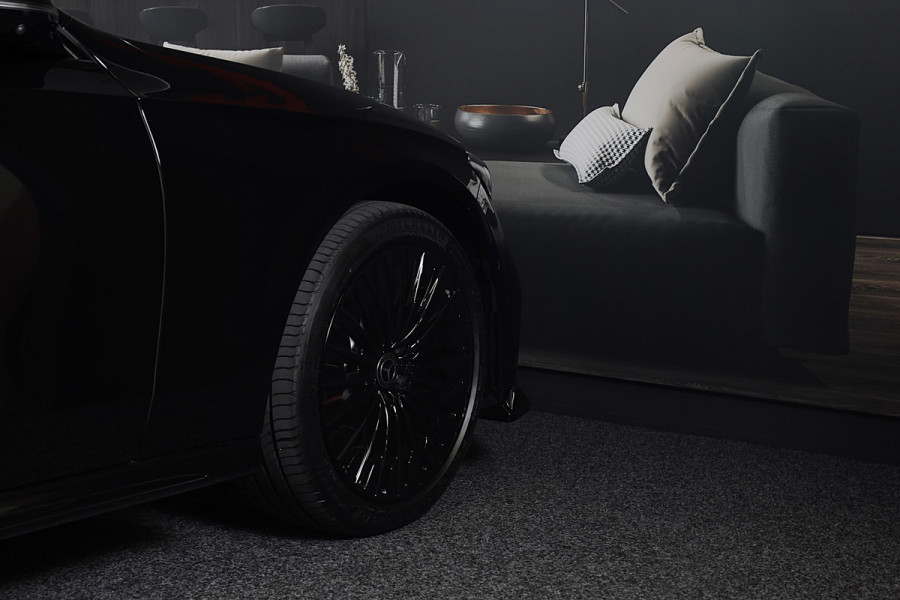 Mercedes-Benz E-Klasse 300 e AMG 53 Look / Massage / Burmester 4D / Head Up / 360 Camera / Acc / Elek Stoelen / Open Pano / 20 Inc