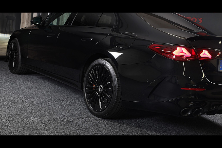 Mercedes-Benz E-Klasse 300 e AMG 53 Look / Massage / Burmester 4D / Head Up / 360 Camera / Acc / Elek Stoelen / Open Pano / 20 Inc