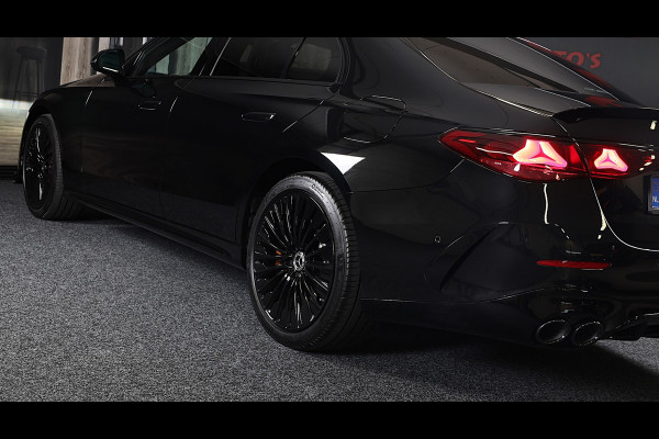 Mercedes-Benz E-Klasse 300 e AMG 53 Look / Massage / Burmester 4D / Head Up / 360 Camera / Acc / Elek Stoelen / Open Pano / 20 Inc