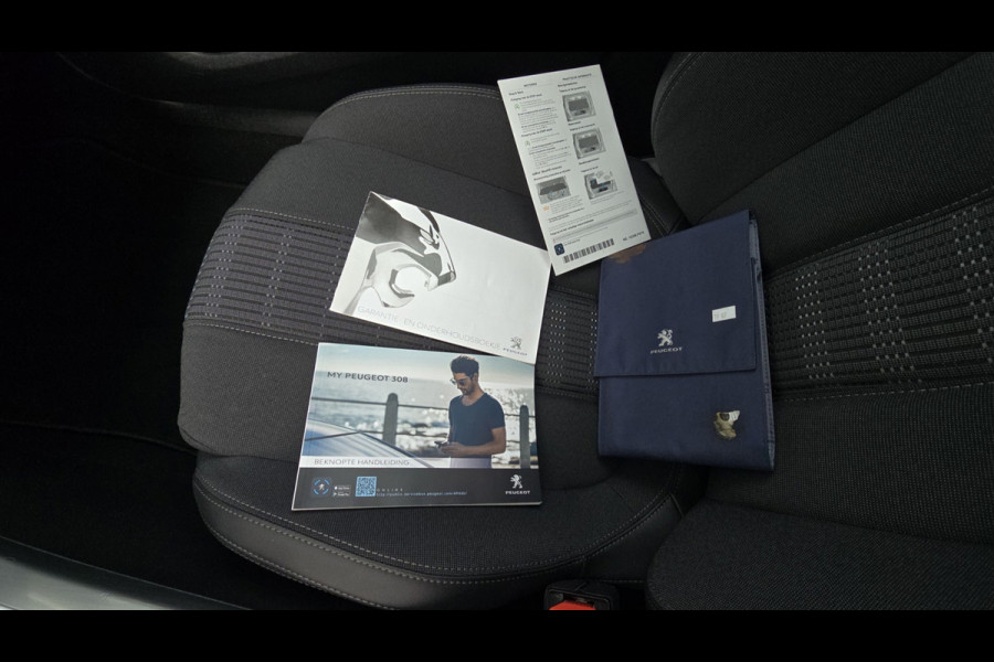 Peugeot 308 SW 1.2 PureTech Blue Lease Allure