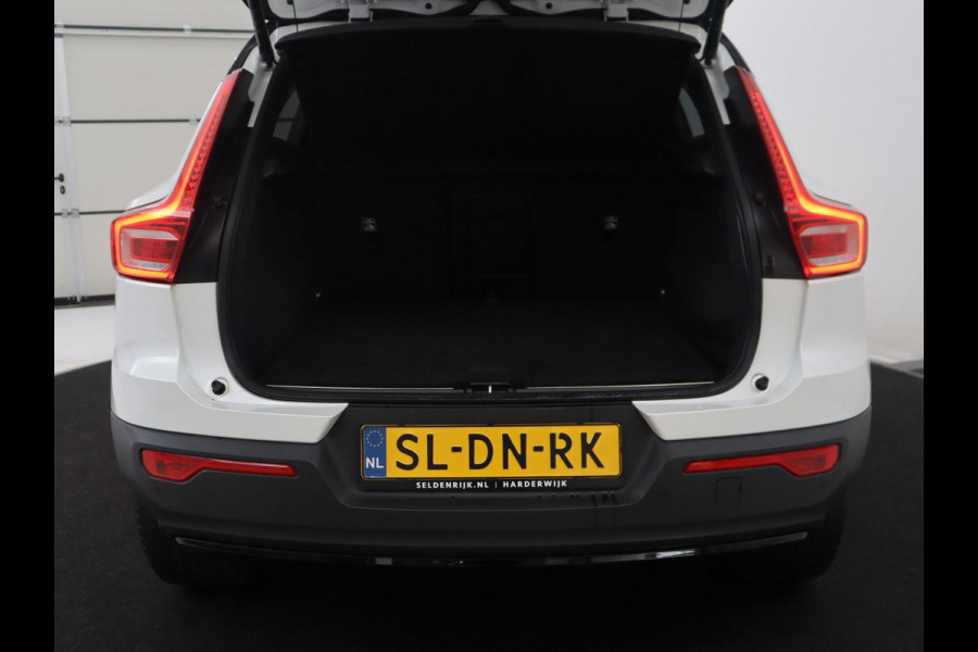 Volvo XC40 T5 R-Design Recharge Plug-In | SOH 90,7% | Panoramadak | Leder | Cruise control | Harman/Kardon | Stuur/stoel verwarming | Climate control | Carplay | Camera | Park assist | PHEV