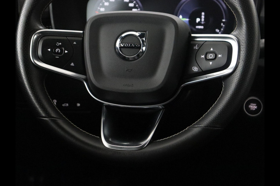 Volvo XC40 T5 R-Design Recharge Plug-In | SOH 90,7% | Panoramadak | Leder | Cruise control | Harman/Kardon | Stuur/stoel verwarming | Climate control | Carplay | Camera | Park assist | PHEV