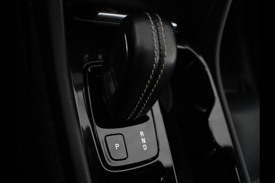 Volvo XC40 T5 R-Design Recharge Plug-In | SOH 90,7% | Panoramadak | Leder | Cruise control | Harman/Kardon | Stuur/stoel verwarming | Climate control | Carplay | Camera | Park assist | PHEV