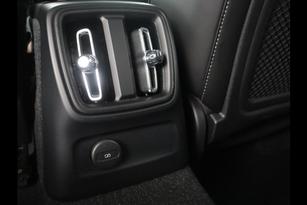 Volvo XC40 T5 R-Design Recharge Plug-In | SOH 90,7% | Panoramadak | Leder | Cruise control | Harman/Kardon | Stuur/stoel verwarming | Climate control | Carplay | Camera | Park assist | PHEV