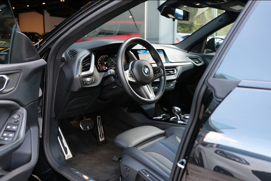 BMW 2 Serie Gran Coupé 218i High Executive *M-Pakket* 91dkm M-Sportinterieur/Navigatie |Recent Beurt Gehad|