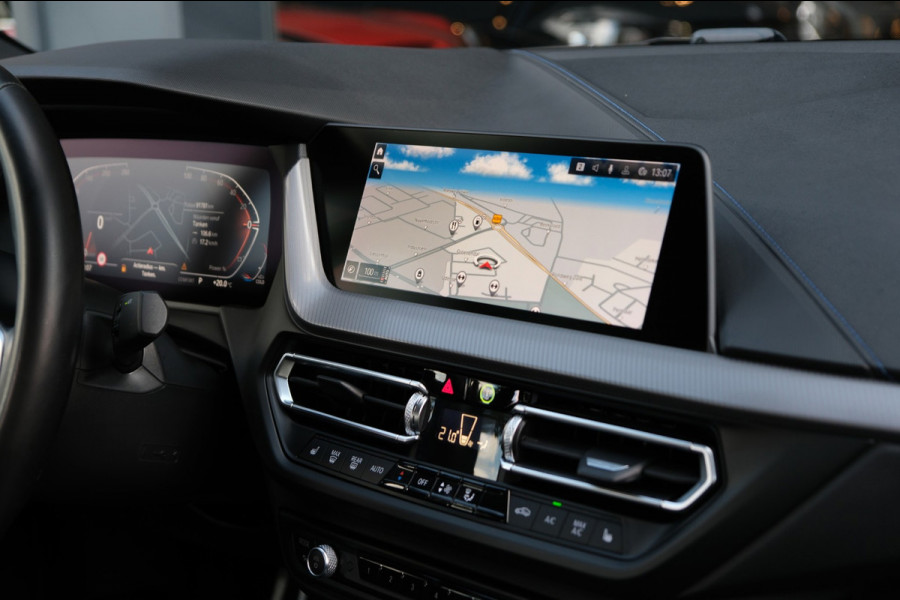 BMW 2 Serie Gran Coupé 218i High Executive *M-Pakket* 91dkm M-Sportinterieur/Navigatie |Recent Beurt Gehad|