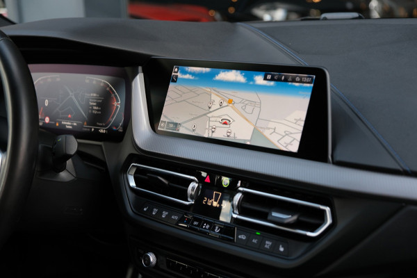 BMW 2 Serie Gran Coupé 218i High Executive *M-Pakket* 91dkm M-Sportinterieur/Navigatie |Recent Beurt Gehad|