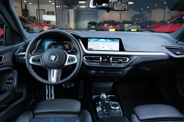 BMW 2 Serie Gran Coupé 218i High Executive *M-Pakket* 91dkm M-Sportinterieur/Navigatie |Recent Beurt Gehad|