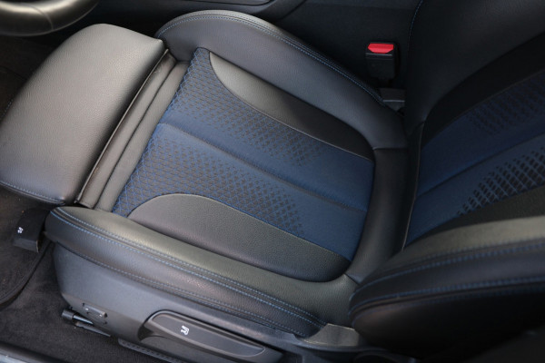 BMW 2 Serie Gran Coupé 218i High Executive *M-Pakket* 91dkm M-Sportinterieur/Navigatie |Recent Beurt Gehad|
