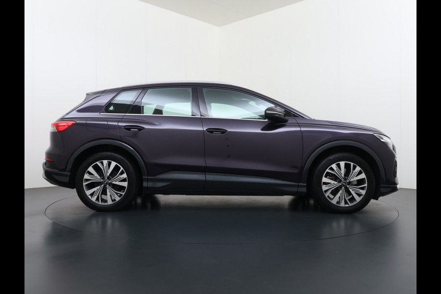 Audi Q4 e-tron 40 82kWh Trekhaak Matrix Led 19" Sportst.+Verwarmd Apple Carplay Android Navi Launch Edition Advanced Ecc Pdc Elek.Achterklep Cruise Control Lmv Isofix DAB 1.000KG Trekgewicht 1e Eigenaar Origineel Nederlandse Auto