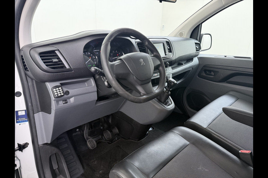 Peugeot Expert 2.0HDI 123PK 3-Persoons Euro 6 Imperiaal 2X Schuifdeur Trekhaak 360°Camera BlindSpot Assistent Apple Carplay Android Auto Cruise Betonplex Vloer Wandbetimmering Regen-Lichtsensor 2.500KG Trekgewicht 1e Eigenaar Origineel Nederlands