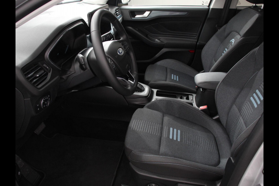 Ford FOCUS Wagon 155pk Hybrid Automaat Active X Navigatie Climate Control Camera Parkeer sensoren B&O Dab Led Lichtmetalen velgen