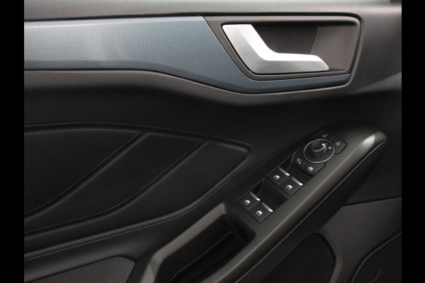 Ford FOCUS Wagon 155pk Hybrid Automaat Active X Navigatie Climate Control Camera Parkeer sensoren B&O Dab Led Lichtmetalen velgen
