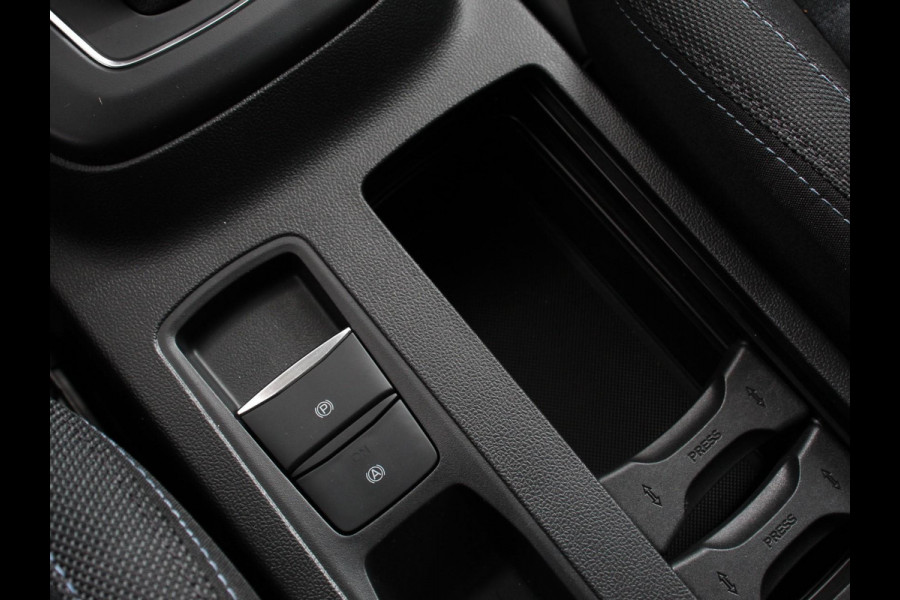 Ford FOCUS Wagon 155pk Hybrid Automaat Active X Navigatie Climate Control Camera Parkeer sensoren B&O Dab Led Lichtmetalen velgen