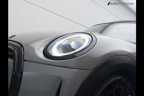 MINI 3-deurs 1.5 Cooper Camden Plus Edition (APPLE CARPLAY,PANORAMADAK,PARKEERSENSOREN,LM-VELGEN,CRUISE,CLIMATE CONTROL,LEDER)