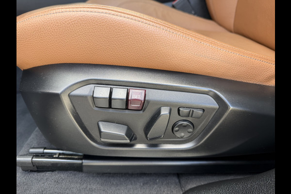 BMW X4 xDrive28i High Executive M Sport Edition | Panorama dak | Head- Up | Camera | Memory Stoelen