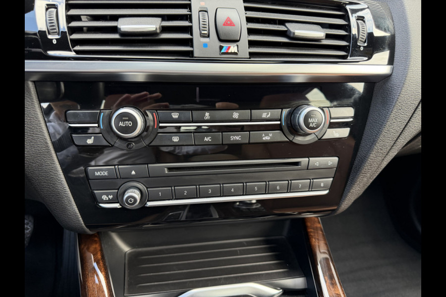 BMW X4 xDrive28i High Executive M Sport Edition | Panorama dak | Head- Up | Camera | Memory Stoelen
