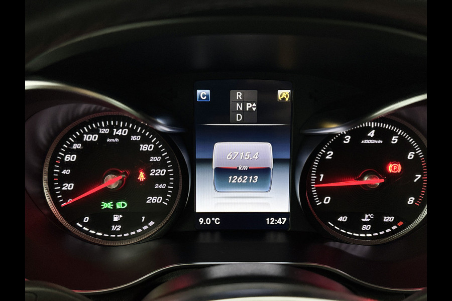 Mercedes-Benz GLC-Coupé 300 4-MATIC AMG | Night pakket | Schuifdak | Treeplanken | Burmester Sound | 360gr Camera | Lederen bekleding | ALL SEASONS banden Inclusief 12 Maanden Garantie.