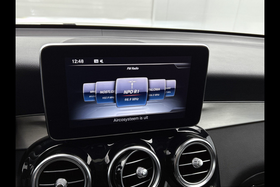 Mercedes-Benz GLC-Coupé 300 4-MATIC AMG | Night pakket | Schuifdak | Treeplanken | Burmester Sound | 360gr Camera | Lederen bekleding | ALL SEASONS banden Inclusief 12 Maanden Garantie.