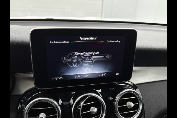 Mercedes-Benz GLC-Coupé 300 4-MATIC AMG | Night pakket | Schuifdak | Treeplanken | Burmester Sound | 360gr Camera | Lederen bekleding | ALL SEASONS banden Inclusief 12 Maanden Garantie.