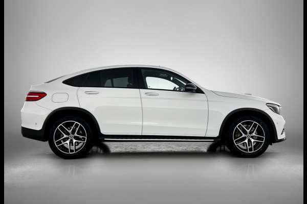 Mercedes-Benz GLC-Coupé 300 4-MATIC AMG | Night pakket | Schuifdak | Treeplanken | Burmester Sound | 360gr Camera | Lederen bekleding | ALL SEASONS banden Inclusief 12 Maanden Garantie.