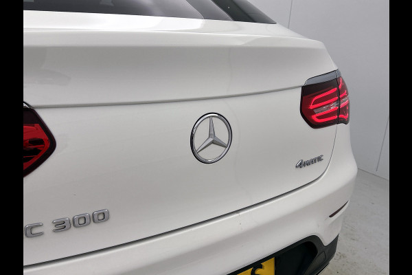 Mercedes-Benz GLC-Coupé 300 4-MATIC AMG | Night pakket | Schuifdak | Treeplanken | Burmester Sound | 360gr Camera | Lederen bekleding | ALL SEASONS banden Inclusief 12 Maanden Garantie.