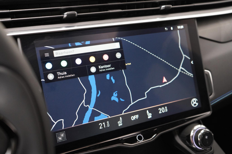 Lynk & Co 01 1.5 | Zwart optiek | 360 camera | Panoramadak | Navigatie | Memory | Apple CarPlay