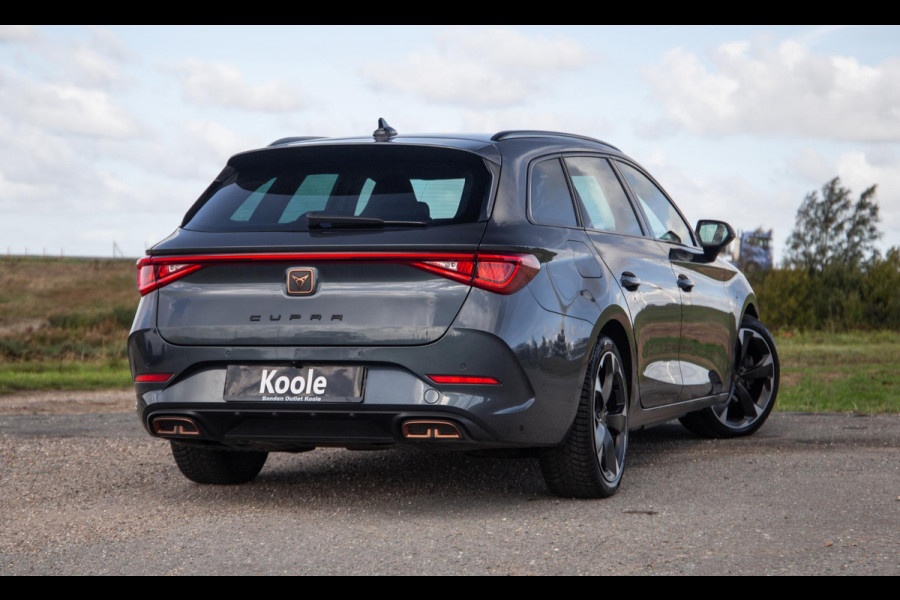 CUPRA Leon 1.4i Plug-In Hybrid SPORTSTOURER / CARPLAY / CAMERA / KUIP STOELEN / PERFECT ONDERHOUDEN