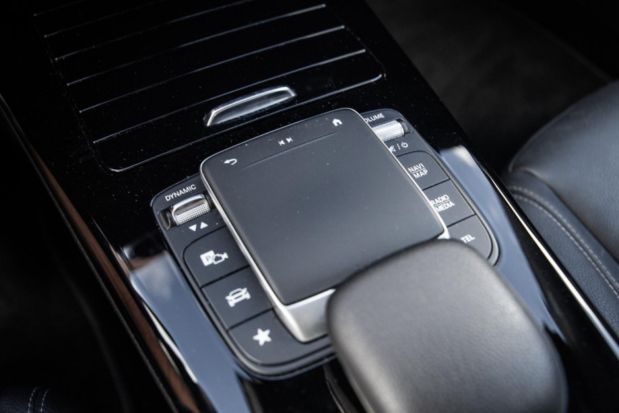 Mercedes-Benz CLA-Klasse Shooting Brake 250e Business Line (PHEV) CARPLAY / STOELVERWARMING / AMBIENT LIGHTING / CAMERA