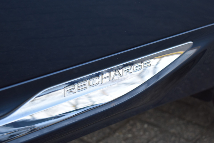 Volvo XC60 T6 AWD 340PK Plug-in Hybrid Business Pro | Trekhaak | Luchtvering | Camera |  Panodak | 19" LMV | Stoelverwarming