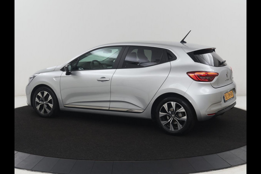 Renault Clio 1.6 E-Tech Full Hybrid 145 esprit Alpine | SOH 93% | Cruise control | Climate control | Park assist | Navigatie | Bluetooth | Full LED