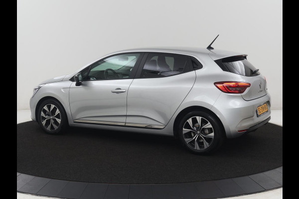 Renault Clio 1.6 E-Tech Full Hybrid 145 esprit Alpine | SOH 93% | Cruise control | Climate control | Park assist | Navigatie | Bluetooth | Full LED