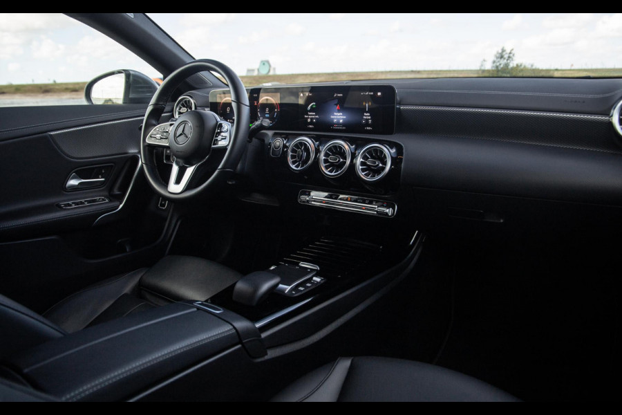 Mercedes-Benz CLA-Klasse Shooting Brake 250e Business Solution (PHEV) CARPLAY / CRUISE CONTROLE / AMBIENT LIGHTING / CAMERA