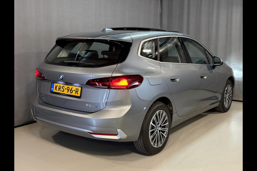 BMW 2 Serie Active Tourer 225e xDrive Luxury Line 17"/Leder + memory/Panoramadak/Camera/Apple Carplay & Android Auto