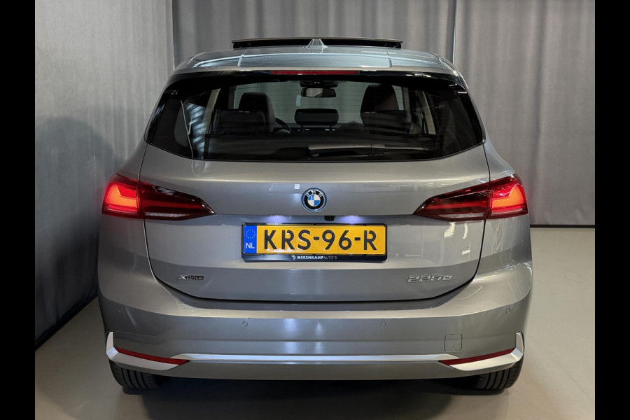BMW 2 Serie Active Tourer 225e xDrive Luxury Line 17"/Leder + memory/Panoramadak/Camera/Apple Carplay & Android Auto