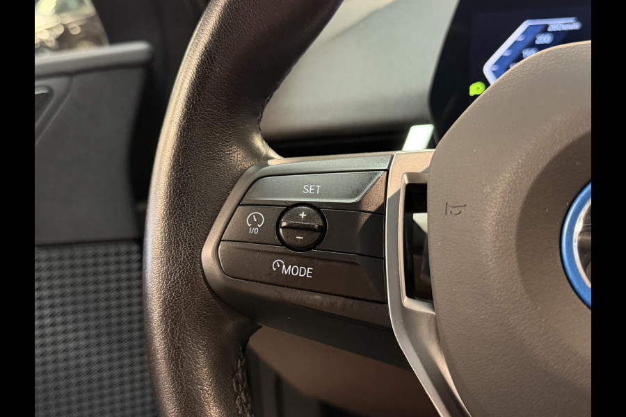 BMW 2 Serie Active Tourer 225e xDrive Luxury Line 17"/Leder + memory/Panoramadak/Camera/Apple Carplay & Android Auto