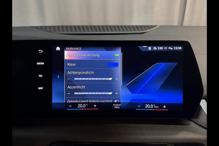 BMW 2 Serie Active Tourer 225e xDrive Luxury Line 17"/Leder + memory/Panoramadak/Camera/Apple Carplay & Android Auto