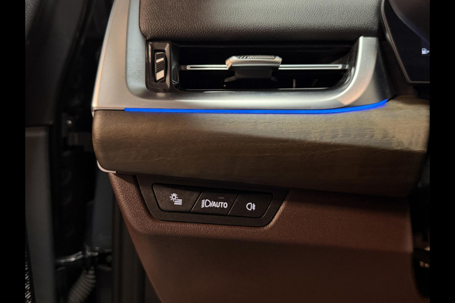 BMW 2 Serie Active Tourer 225e xDrive Luxury Line 17"/Leder + memory/Panoramadak/Camera/Apple Carplay & Android Auto