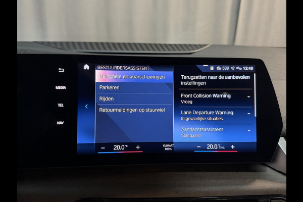 BMW 2 Serie Active Tourer 225e xDrive Luxury Line 17"/Leder + memory/Panoramadak/Camera/Apple Carplay & Android Auto