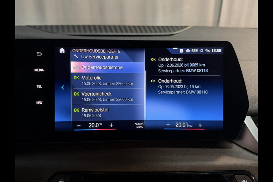 BMW 2 Serie Active Tourer 225e xDrive Luxury Line 17"/Leder + memory/Panoramadak/Camera/Apple Carplay & Android Auto