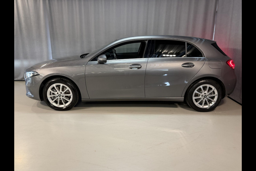 Mercedes-Benz A-Klasse 250 e 17"/Dodehoek/Camera/PDC v+a/Apple Carplay & Android Auto/DAB/Navigatie/Climate