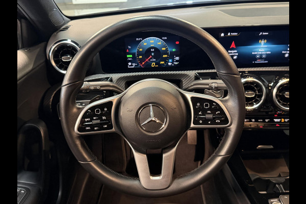 Mercedes-Benz A-Klasse 250 e 17"/Dodehoek/Camera/PDC v+a/Apple Carplay & Android Auto/DAB/Navigatie/Climate
