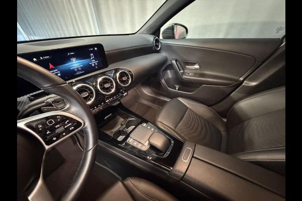Mercedes-Benz A-Klasse 250 e 17"/Dodehoek/Camera/PDC v+a/Apple Carplay & Android Auto/DAB/Navigatie/Climate