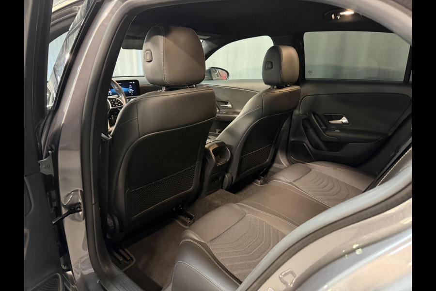 Mercedes-Benz A-Klasse 250 e 17"/Dodehoek/Camera/PDC v+a/Apple Carplay & Android Auto/DAB/Navigatie/Climate
