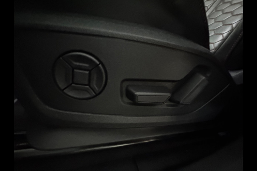 Audi RSQ3 Sportback 2.5 TFSI RS Pano|B&O|Trekhaak|360|Memory|Sfeer