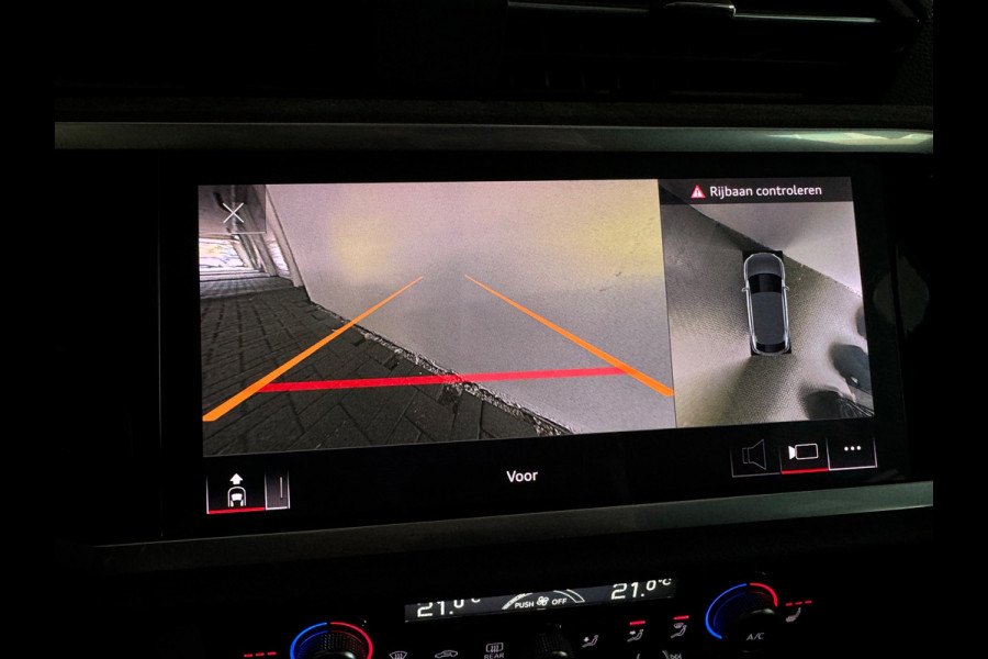 Audi RSQ3 Sportback 2.5 TFSI RS Pano|B&O|Trekhaak|360|Memory|Sfeer