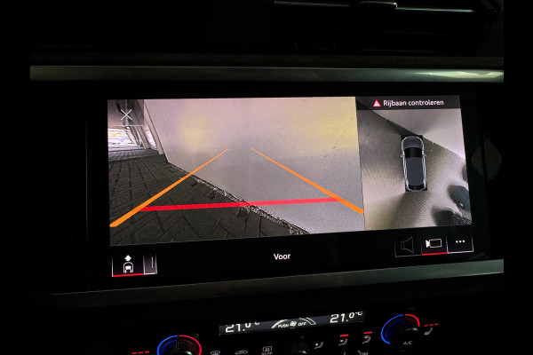 Audi RSQ3 Sportback 2.5 TFSI RS Pano|B&O|Trekhaak|360|Memory|Sfeer