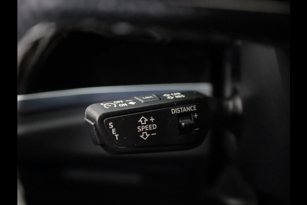 Audi Q3 Sportback 45 TFSI e S Edition 245pk | Navigatie | Elektrisch verstelbare voorstoelen | Sonos Audio | Adaptieve cruise controle | Stoelverwarming | S-line interieur