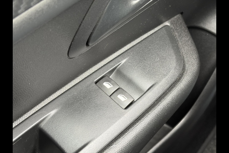 Peugeot 208 1.2 PureTech Like ✓Carplay✓Navi✓2e Eigenaar✓Dealer Onderhouden✓Airco✓Cruise✓Weinig Km✓N.A.P✓Apk tot 09-2027