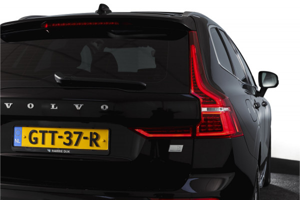 Volvo XC60 2.0 Recharge T6 AWD Business Pro | S/K Panodak | Elek. Trekhaak | Dig.Cockpit | Adapt.Cruise | Stoel-+Stuurverw. | Camera | PDC | NAV+App.Connect | Auto.Airco | LM 18" |